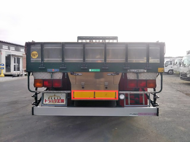 三菱ふそうスーパーグレート平ボディ大型（10t）[写真09]