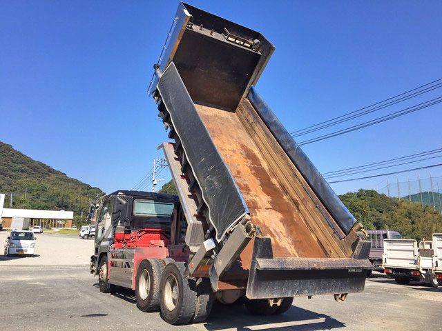 UDトラックスビッグサムダンプ大型（10t）[写真13]
