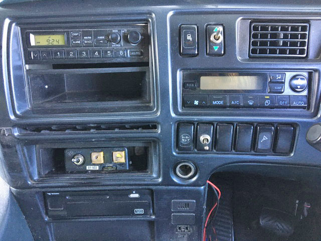 UDトラックスビッグサムダンプ大型（10t）[写真36]