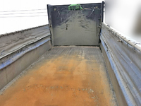 三菱ふそうスーパーグレートダンプ大型（10t）[写真12]