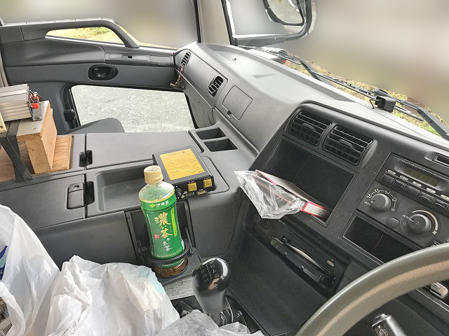 三菱ふそうスーパーグレートダンプ大型（10t）[写真26]