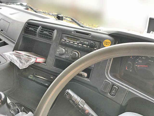 三菱ふそうスーパーグレートダンプ大型（10t）[写真27]