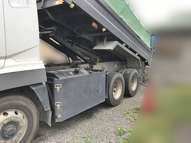 三菱ふそうスーパーグレートダンプ大型（10t）[写真07]