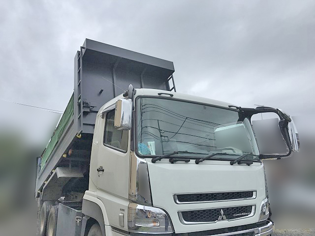 三菱ふそうスーパーグレートダンプ大型（10t）[写真09]