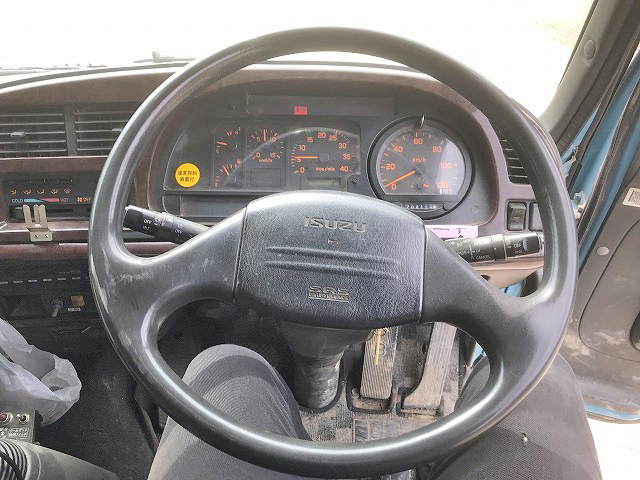 いすゞフォワードダンプ増トン（6t・8t）[写真30]