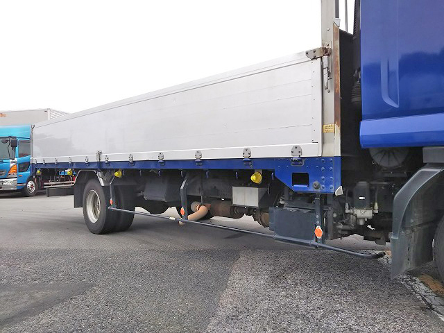 いすゞフォワードアルミブロック中型（4t）[写真19]