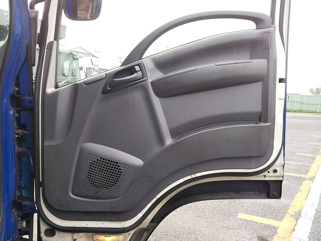 いすゞフォワードアルミブロック中型（4t）[写真29]