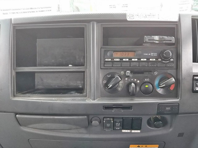 いすゞフォワードアルミブロック中型（4t）[写真38]