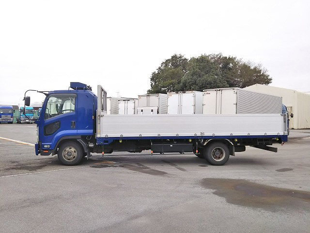 いすゞフォワードアルミブロック中型（4t）[写真05]