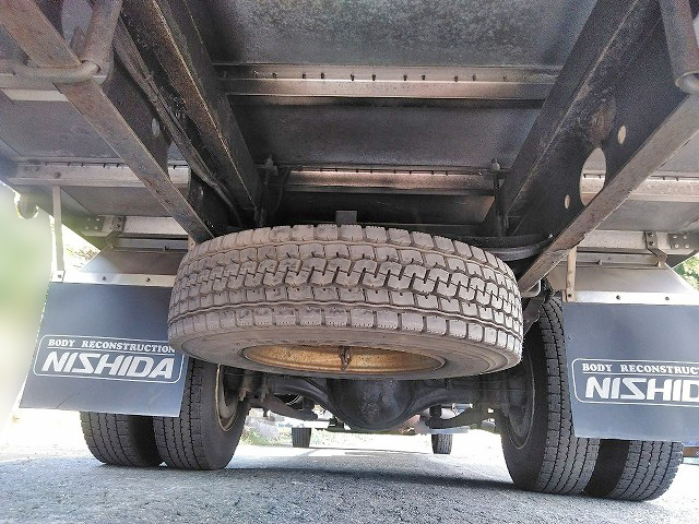 三菱ふそうファイターアルミバン中型（4t）[写真24]