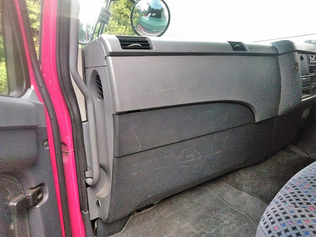 三菱ふそうファイターアルミバン中型（4t）[写真33]