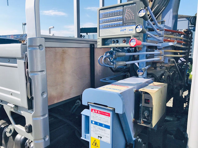 いすゞエルフクレーン4段小型（2t・3t）[写真03]