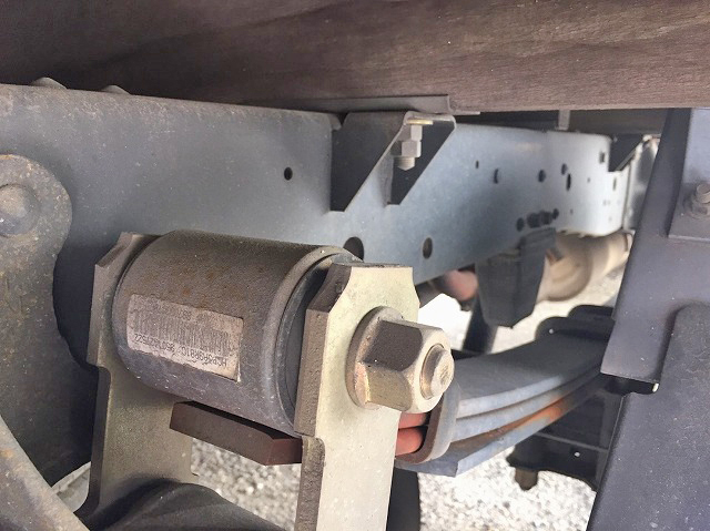 いすゞエルフ平ボディ小型（2t・3t）[写真12]