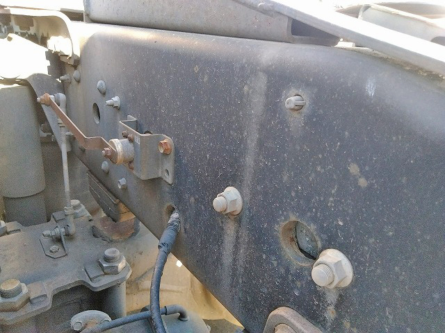 いすゞギガトレーラーヘッド（トラクターヘッド）大型（10t）[写真21]