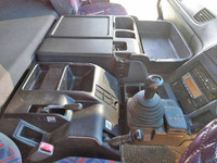 いすゞギガトレーラーヘッド（トラクターヘッド）大型（10t）[写真34]