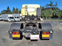 いすゞギガトレーラーヘッド（トラクターヘッド）大型（10t）[写真09]