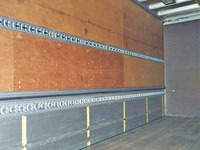 三菱ふそうファイターアルミウイング中型（4t）[写真11]