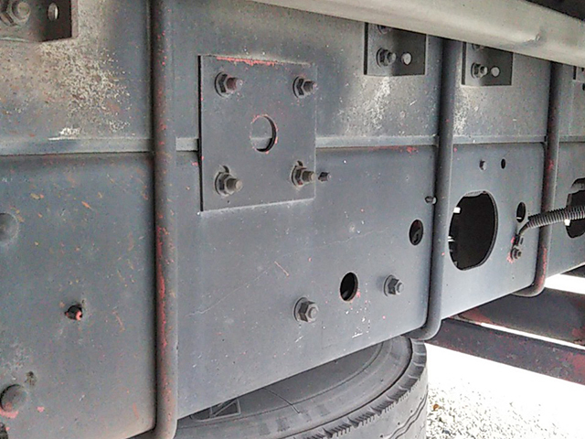 三菱ふそうファイターアルミウイング中型（4t）[写真18]