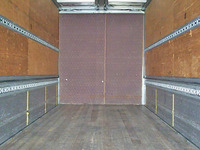 三菱ふそうファイターアルミウイング中型（4t）[写真09]