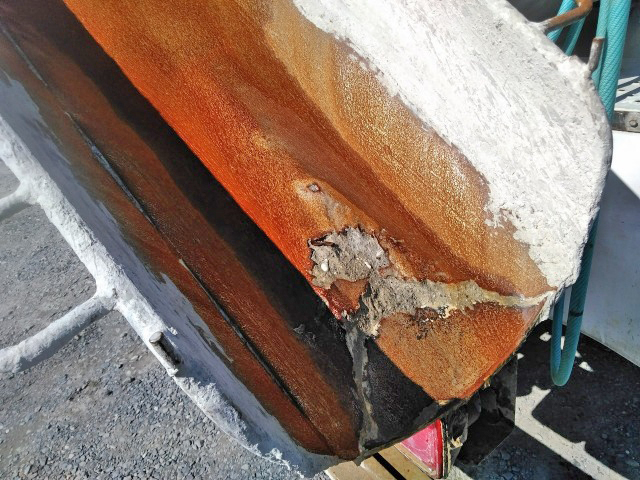 UDトラックスコンドルミキサー車（コンクリートミキサー）増トン（6t・8t）[写真12]