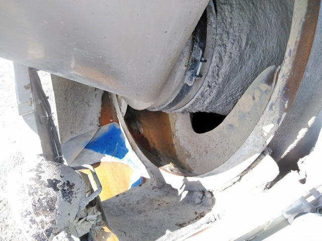 UDトラックスコンドルミキサー車（コンクリートミキサー）増トン（6t・8t）[写真16]