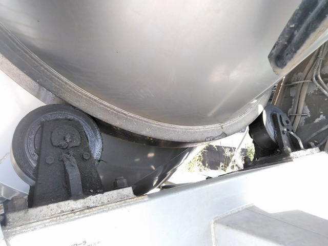 UDトラックスコンドルミキサー車（コンクリートミキサー）増トン（6t・8t）[写真17]