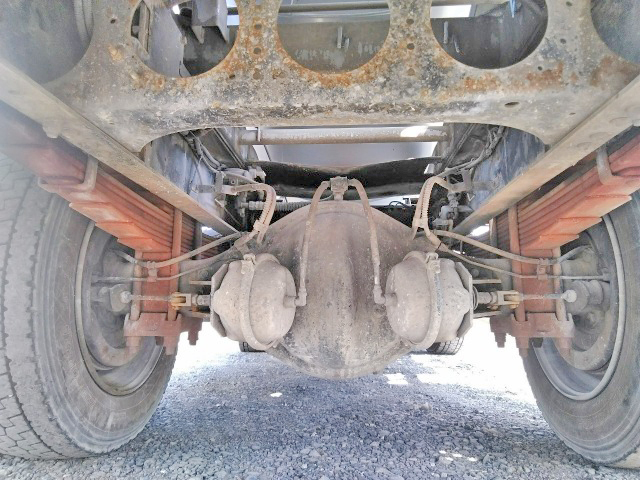 UDトラックスコンドルミキサー車（コンクリートミキサー）増トン（6t・8t）[写真24]