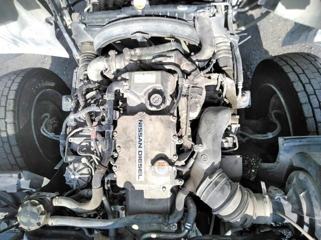 UDトラックスコンドルミキサー車（コンクリートミキサー）増トン（6t・8t）[写真29]