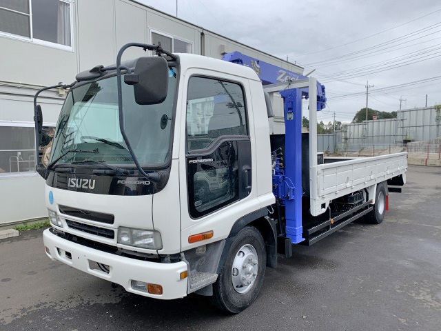 いすゞフォワードセルフクレーン4段中型（4t）[写真05]