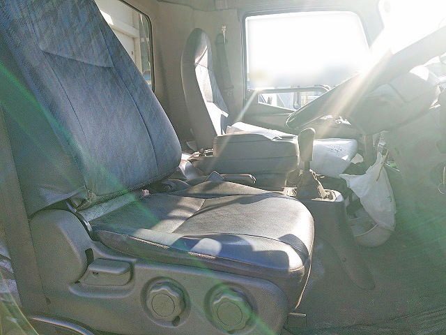 三菱ふそうファイター深ダンプ（土砂禁ダンプ）中型（4t）[写真19]