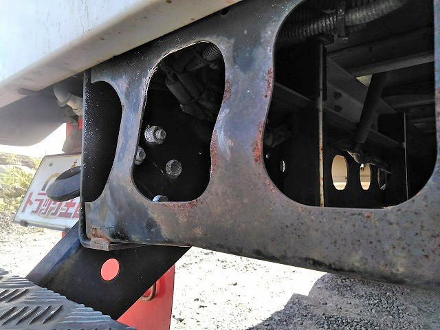 いすゞフォワードアルミウイング中型（4t）[写真22]