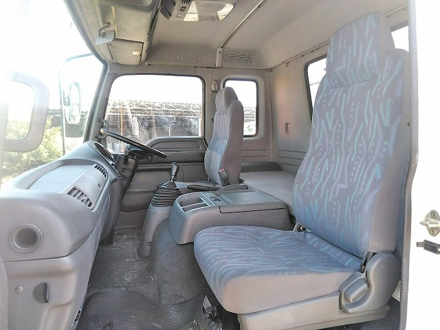 いすゞフォワードアルミウイング中型（4t）[写真29]