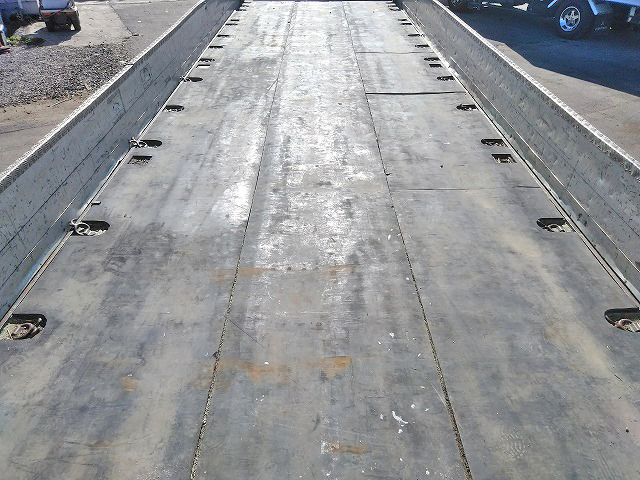 UDトラックスクオンユニック5段大型（10t）[写真15]