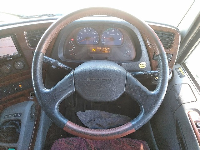 UDトラックスクオンユニック5段大型（10t）[写真38]