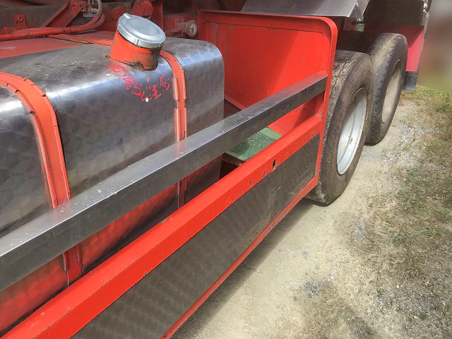 いすゞギガダンプ大型（10t）[写真07]