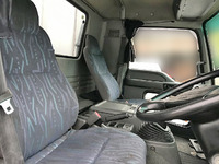 いすゞフォワードアルミウイング中型（4t）[写真18]