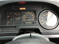 いすゞフォワードアルミウイング中型（4t）[写真20]