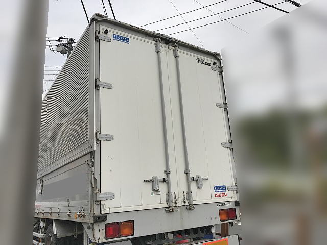 いすゞフォワードアルミウイング中型（4t）[写真03]