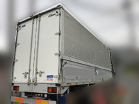 いすゞフォワードアルミウイング中型（4t）[写真05]