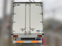 いすゞフォワードアルミウイング中型（4t）[写真06]