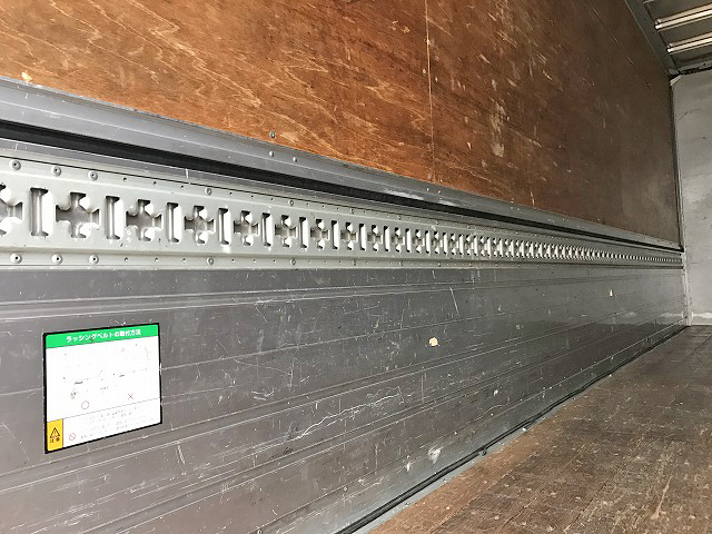 いすゞフォワードアルミウイング中型（4t）[写真07]