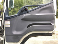 三菱ふそうキャンター冷凍車（冷蔵車）小型（2t・3t）[写真28]