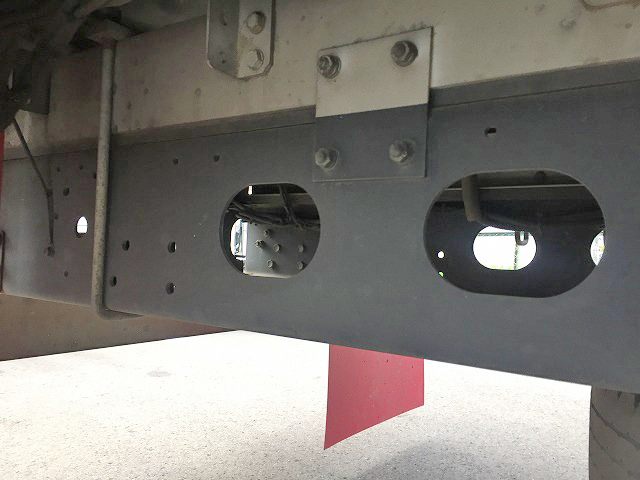 いすゞフォワードアルミウイング中型（4t）[写真15]