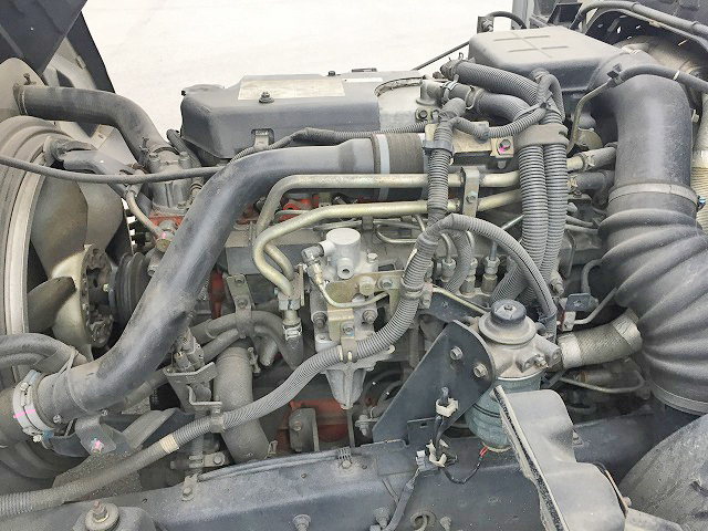 いすゞフォワードアルミウイング中型（4t）[写真16]