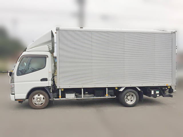 三菱ふそうキャンターアルミバン小型（2t・3t）[写真04]