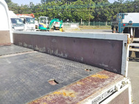 いすゞエルフ平ボディ小型（2t・3t）[写真15]