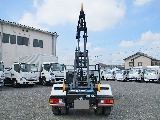 三菱ふそうキャンターコンテナ専用車小型（2t・3t）[写真12]