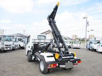 三菱ふそうキャンターコンテナ専用車小型（2t・3t）[写真13]