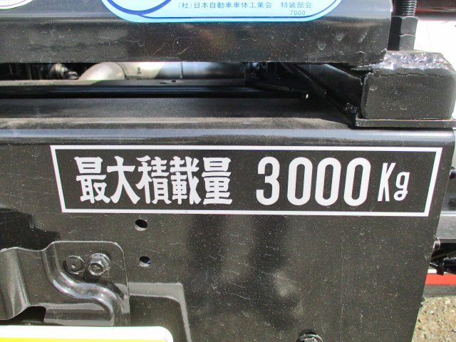 三菱ふそうキャンターコンテナ専用車小型（2t・3t）[写真19]