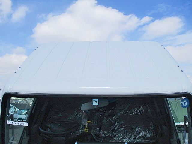 三菱ふそうキャンターコンテナ専用車小型（2t・3t）[写真24]